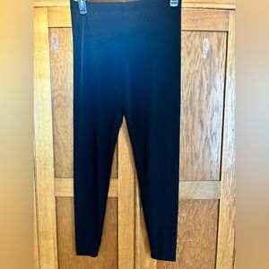 Lisa Bayne leggings. Size L black. Poly and Spandex. Lite weight. All intact